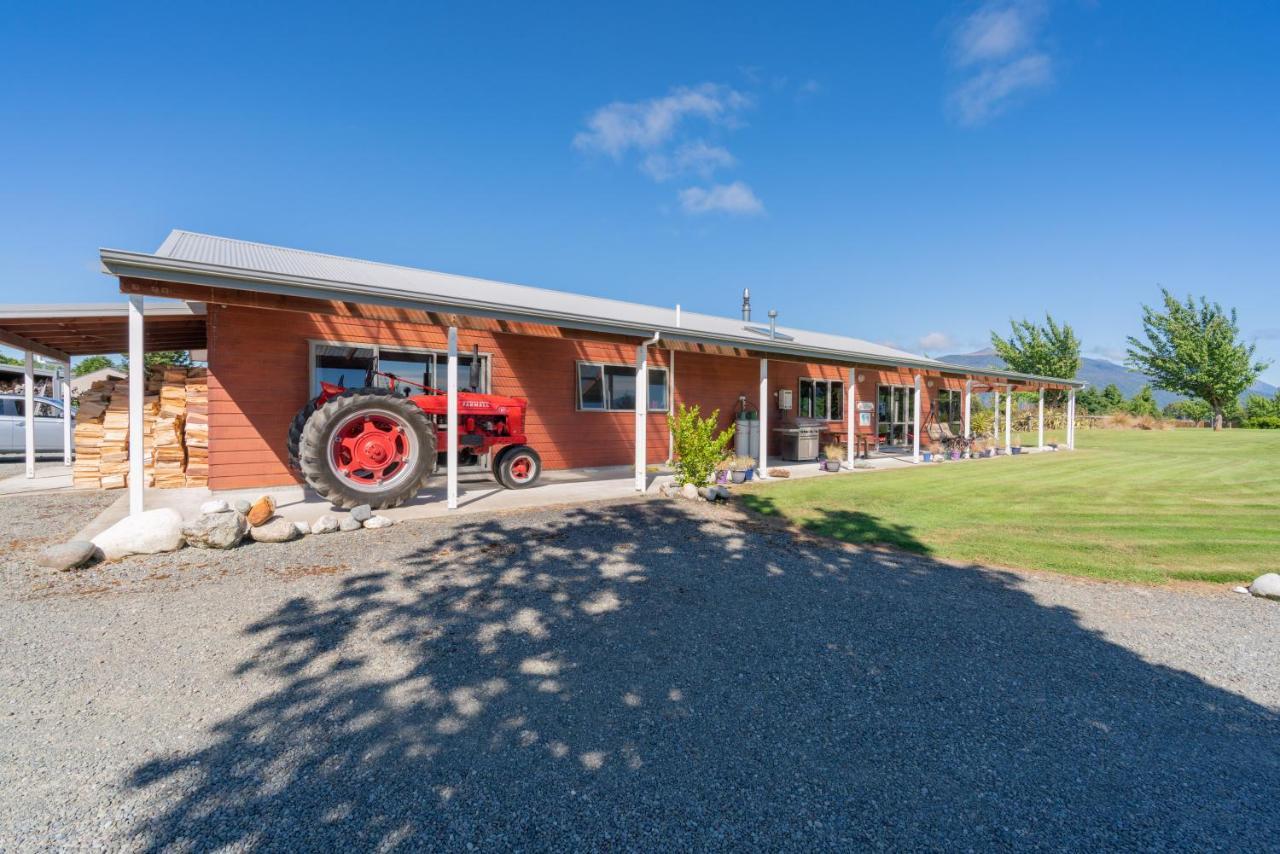 Ostello Bob & Maxines Backpackers Te Anau Esterno foto