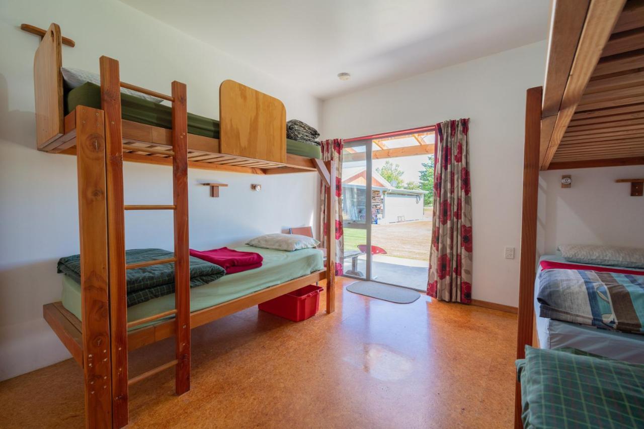 Ostello Bob & Maxines Backpackers Te Anau Esterno foto