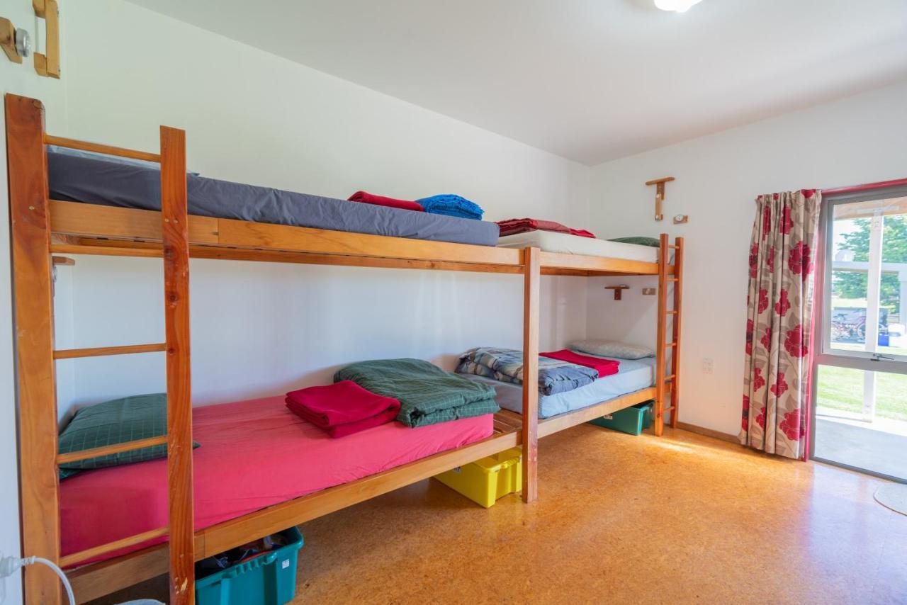Ostello Bob & Maxines Backpackers Te Anau Esterno foto